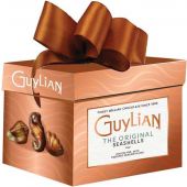 Guylian Christmas Meeresfrüchte Luxus-Würfel-Box mit Schleife 195g